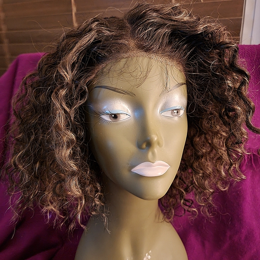 Outre Perfect Hairline "Lissie" 13X4 Lace Wig